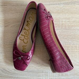 Sam Edelman Wine Croc-Patterned Loafers